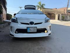 Toyota Prius G Touring Selection 1.8 2014 | Toyota Prius 2018