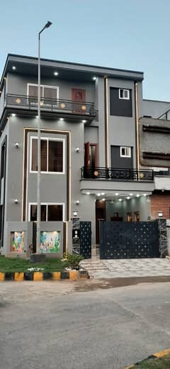 Prime Location House Of 5 Marla Is Available For sale In Citi Housing Society, Citi Housing Society