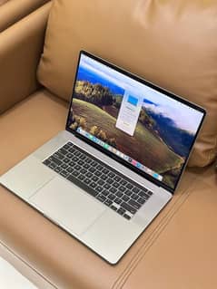 MacBook Pro 2019 – i9 2.4GHz | 64GB RAM | 1TB SSD | 4GB Radeon
