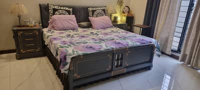 king size wooden deco bed with huge dressing table and corner table