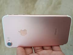 Iphone 7 128Gb with original charger. Genuine phone in best condition