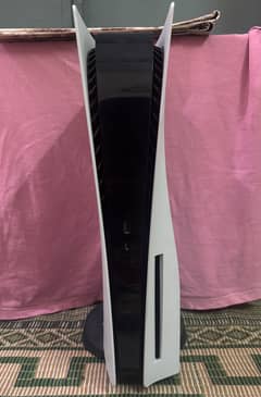 Playstation 5 disc with accessories