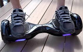 Hoverboard Auto, Smart Balancing Scooter Electric Skateboard