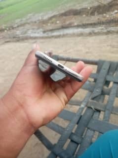 vivo v21 with box and flash charger candtion bilkul saff hai