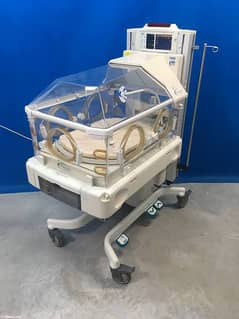 Baby incubator/NICU incubator / Infant incubator/ baby warmar