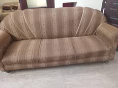 sofa set 3,2,1 location wapda town