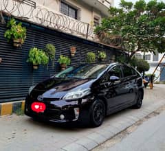 Toyota Prius 1.8 sled red wine color