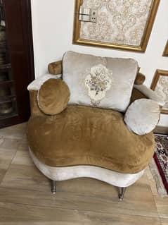 Formal sofa set