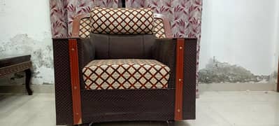 6-Seater Sofa Set in Excellent Condition – Comfortable & Stylish