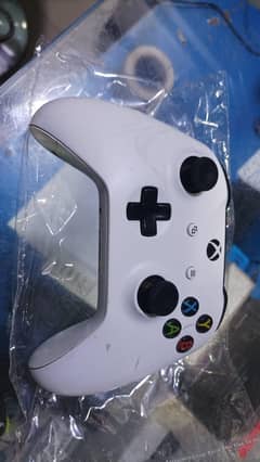 Xbox one s jailbreak with one original controller