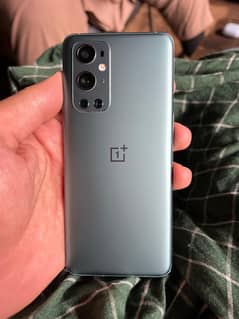 OnePlus 9pro 8+8GB RAM 256 memory