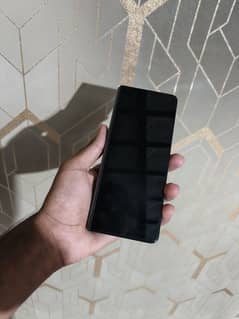 Samsung Z Fold 4 outer panel