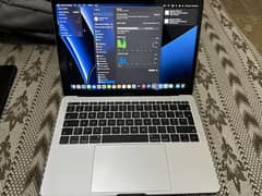 MacBook Pro 2017 good condition