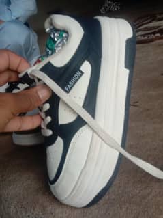 imported branded shoes  at very low price