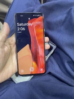 8+8 128 fresh condition like new pta approved.