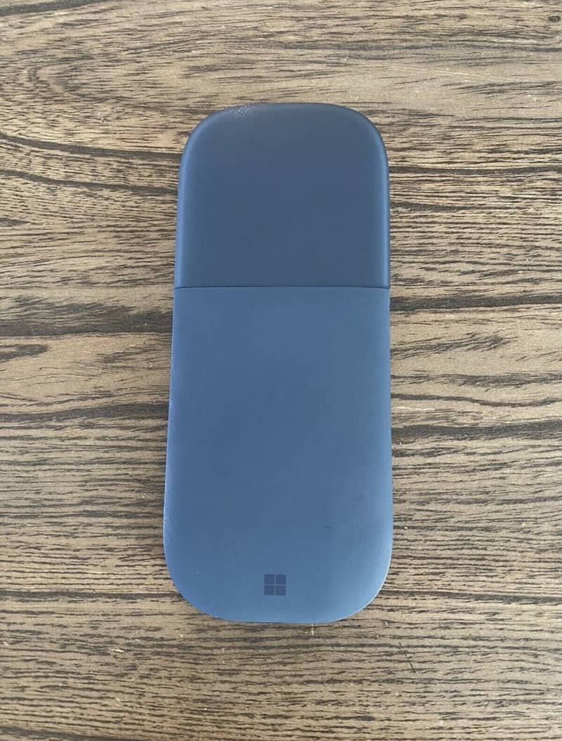 Microsoft Arc Mouse fold able for surface laptops tabs Bluetooth 2