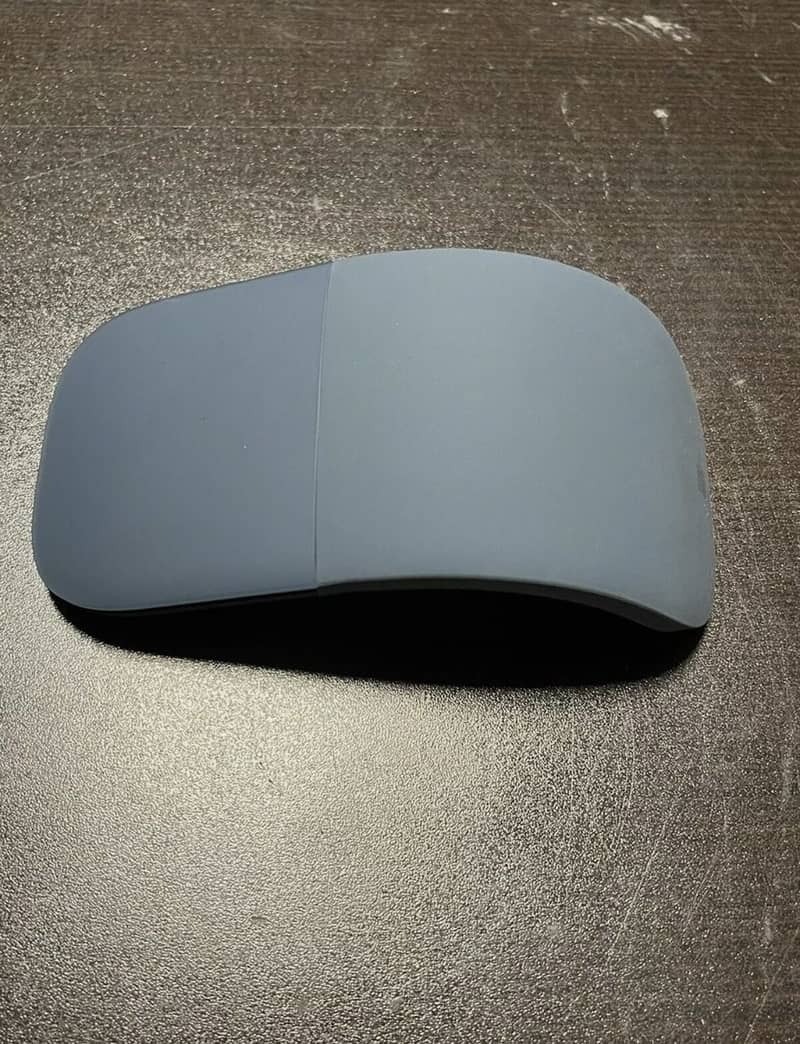 Microsoft Arc Mouse fold able for surface laptops tabs Bluetooth 1