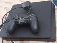 Playstation 4 Slim  1TB