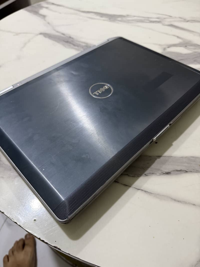 Dell Latitude E6420 0