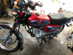 Honda 125 10/10 condition 1 hand use