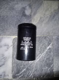 capacitors