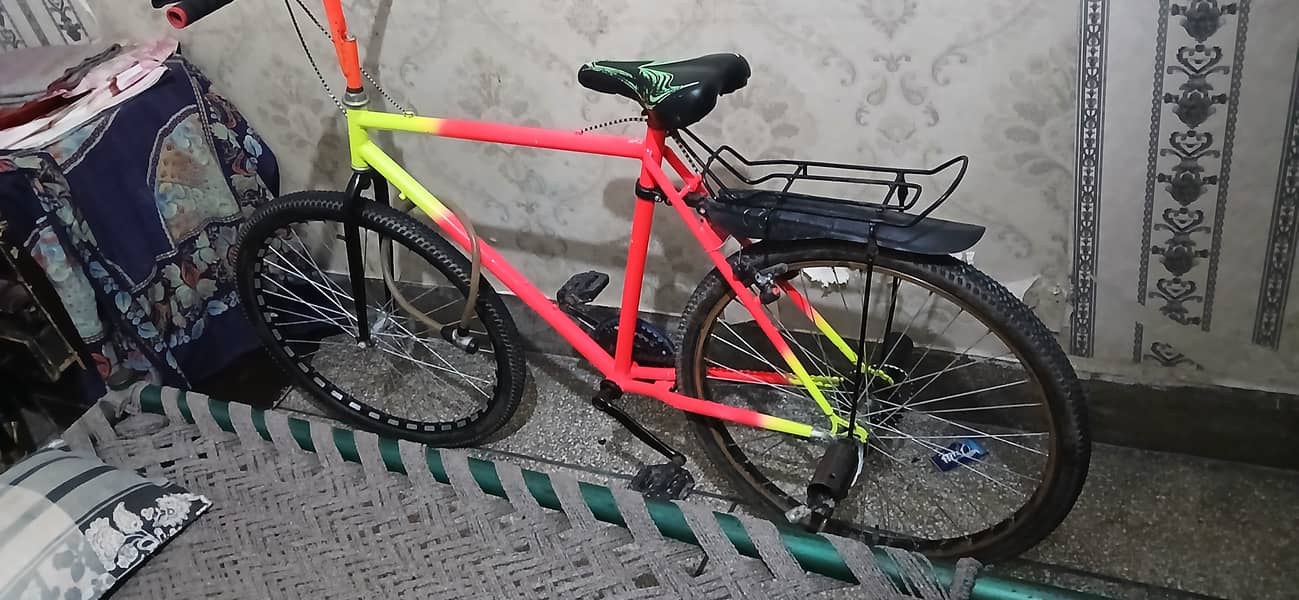 Phoneix frame New cycle used for one month only 0