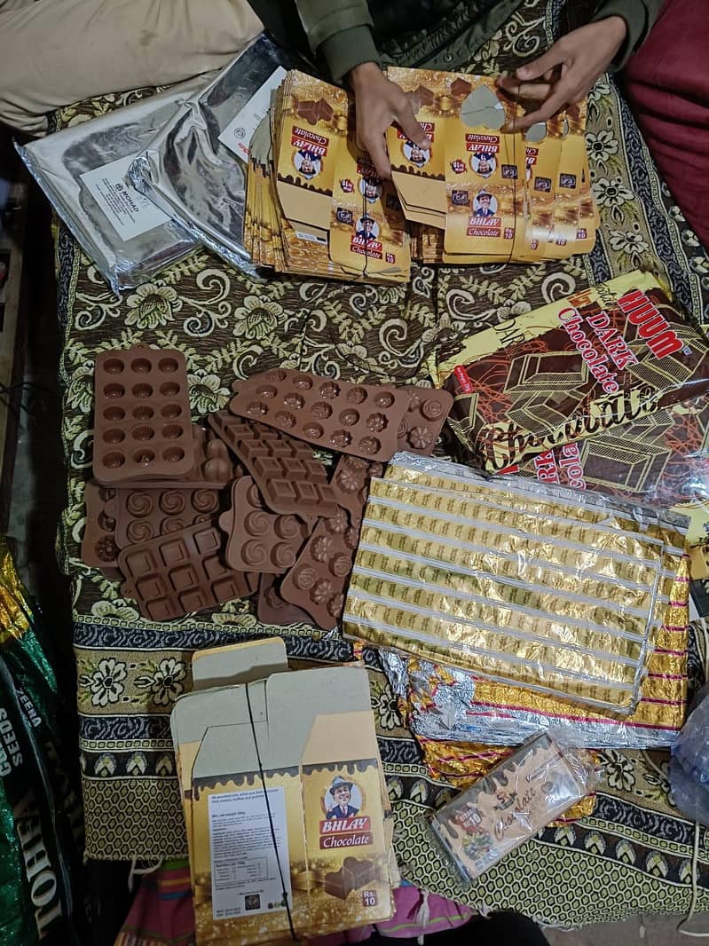 chocolate machine and material 1