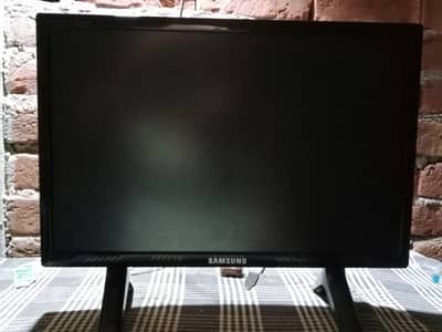 Core i5 Microsoft PC Full Setup with LED and Accessories