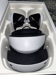 PlayStation VR2 – 10/10 Condition | Urgent Sale
