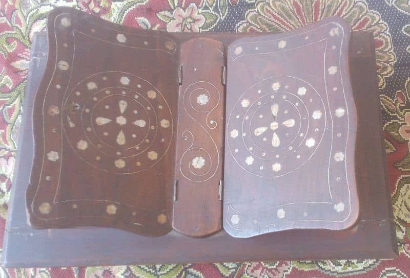 قرآن بکس۔۔ contect number. . . . . 03196630732 2