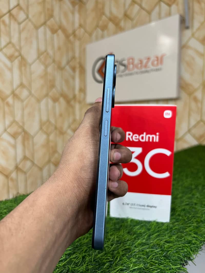 Redmi 13c 6gb Ram 128gb Storage with Box & Charger 3