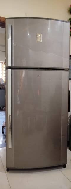 Dawlance Full size Refrigerator for sale A plus codition
