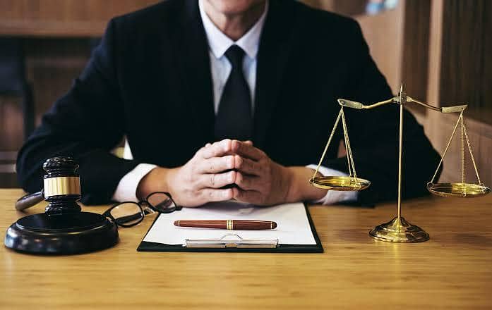 lawyer 0