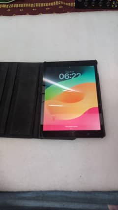 Ipad 8 Gen 32GB 10/10 condition