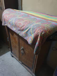 small iron stand