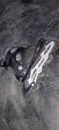 Skate shoes