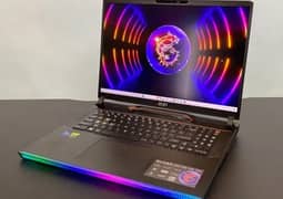 MSI Raider, Core i9, RTX 4080, 240hz QHD, 32GB/1TB Gaming Laptop