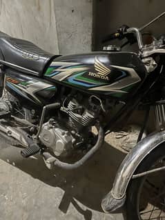 125 CG 2023