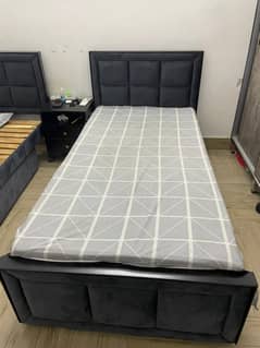 Bed with Mettress