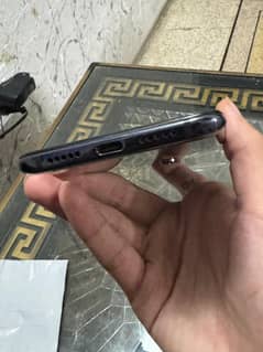 OnePlus 7 (read description)