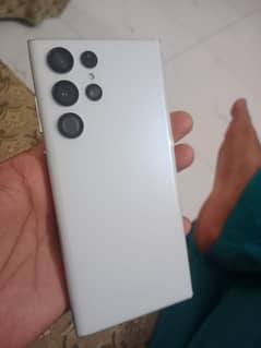 s22 ultra zooming ok 8/128 non pta