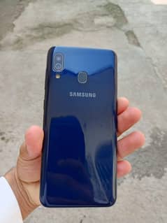 Samsung a30 4/64,Condition 10/10 only penal Change