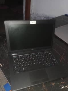 Dell Latitude E7250 i5 5TH Gen With Charger