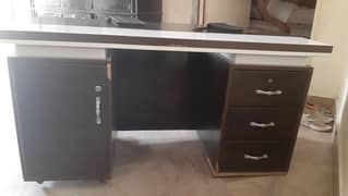wodden table for office use