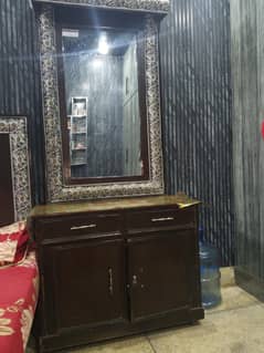 dressing table