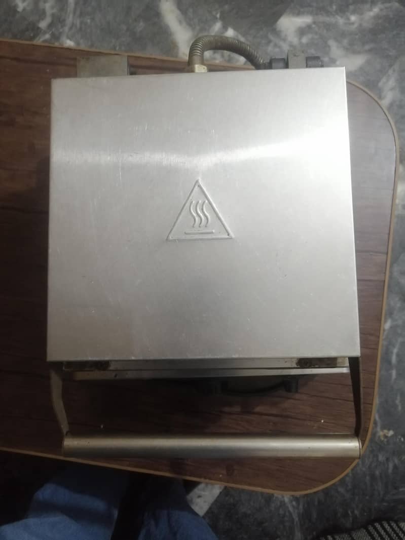Waffle maker 3