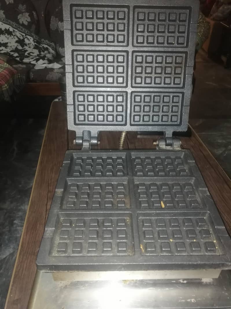 Waffle maker 5