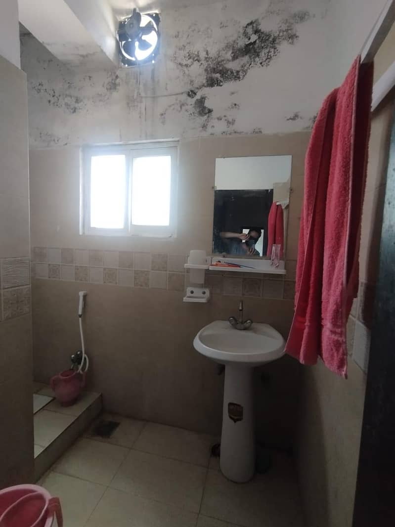 Flat Available for Sharing 4