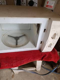 LG Microwave Oven