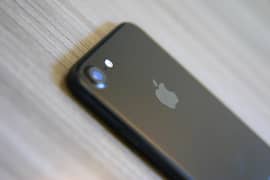 iphone 7 on board 23 GB .